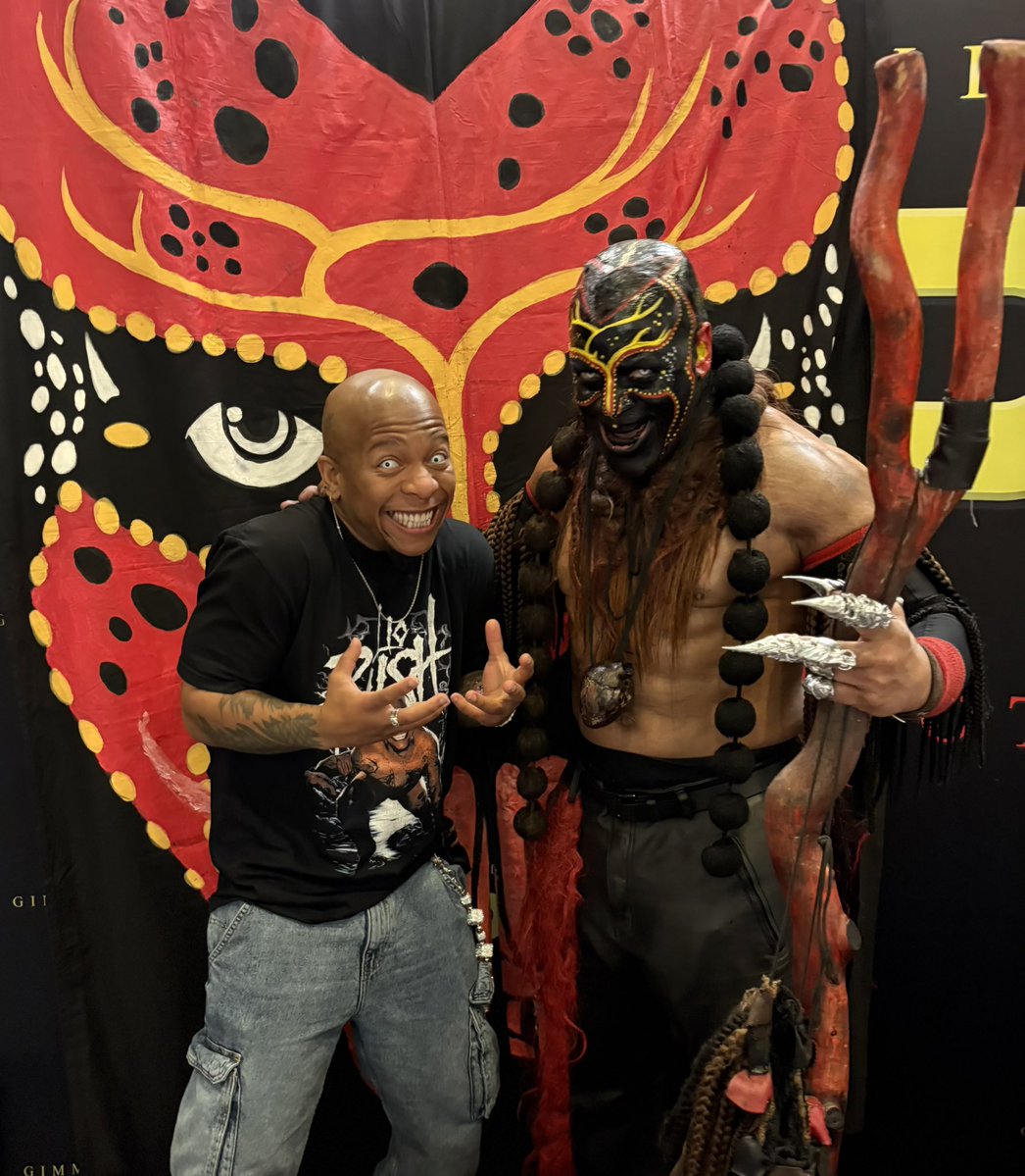 Lio Rush 🖤 tweet media