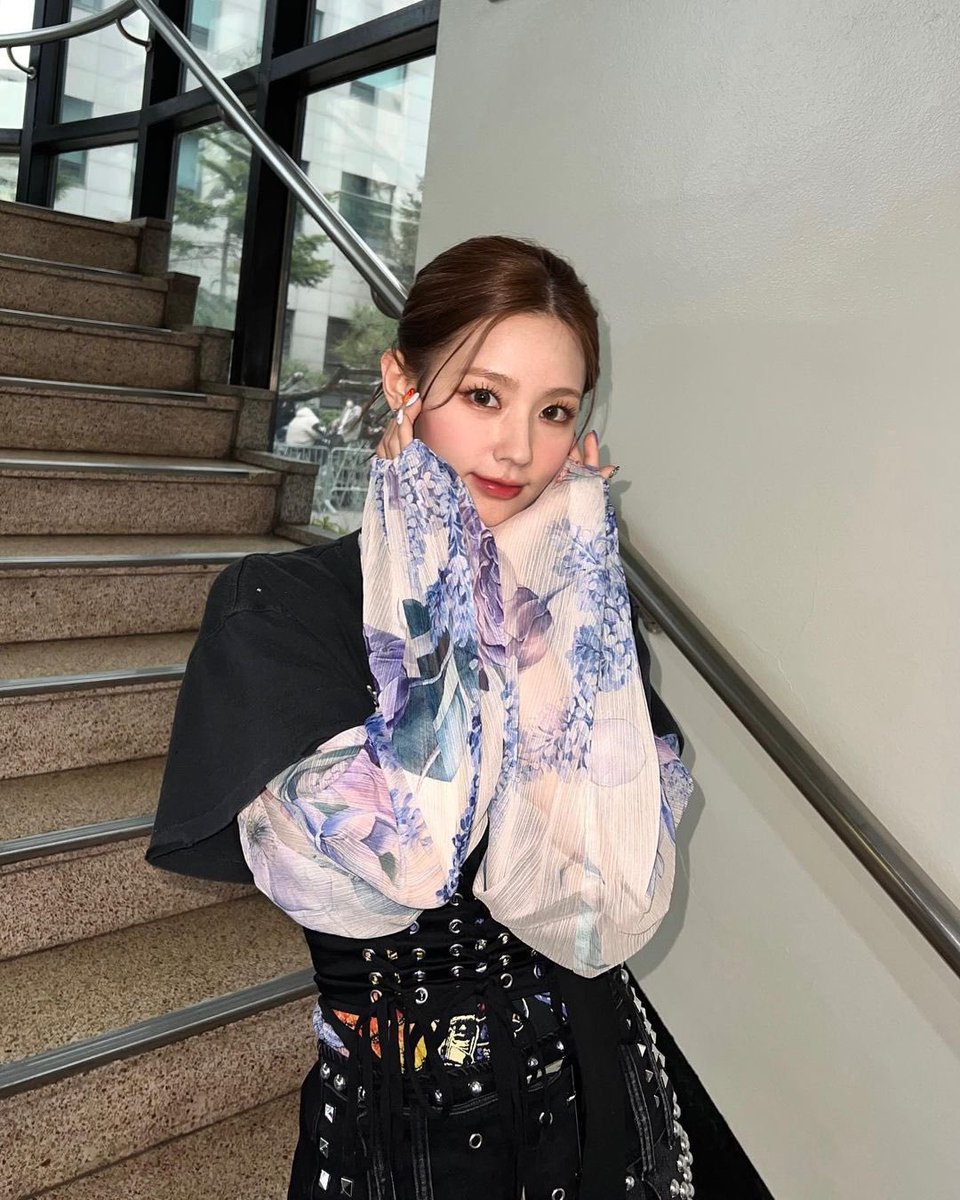 r𝕚na ｡ ︎✺ 𝕚s 𝕥♡mbo͞y ! tweet media