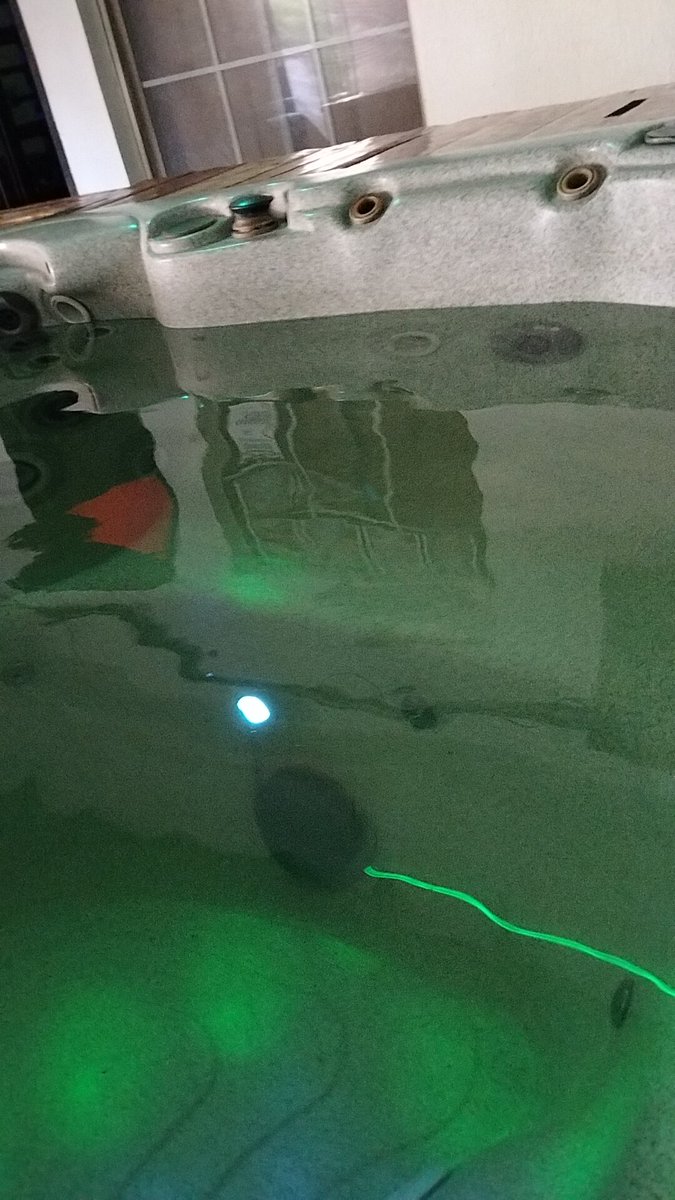 Rico el jacuzzi en <a href="/PLANBJRZ/">PLAN B SOCIAL CLUB 🔆</a>