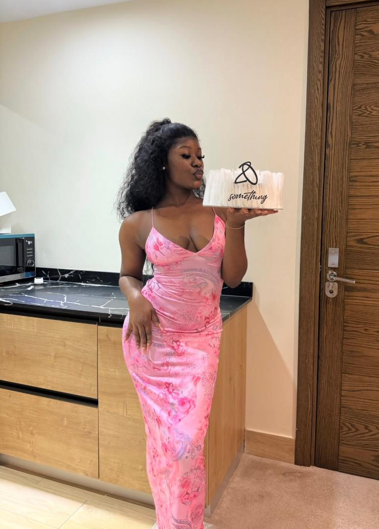 Daniella99_ok's tweet image. Happy birthday, @Irenelovezs 
Wishing you all the good things life has to offer 😊 ✨️ 
#Rena #perfectmatchextra #perfectmatch