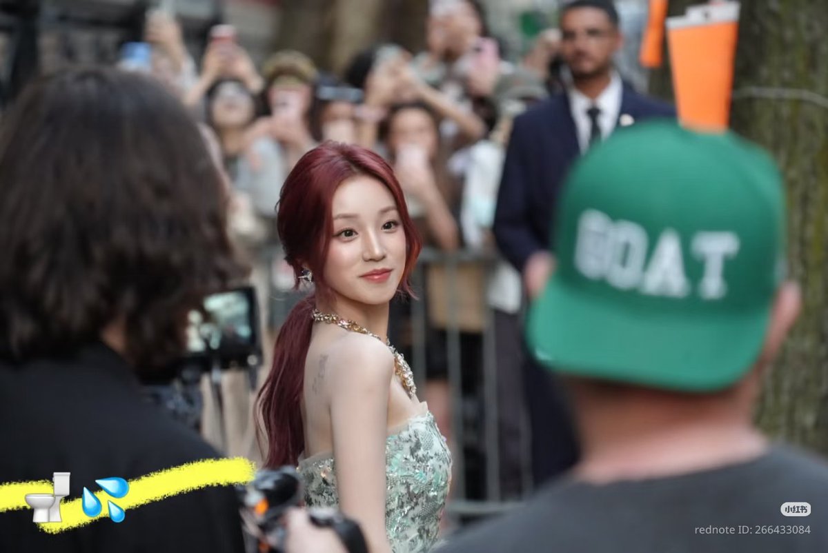 faafafah_'s tweet image. 📸 Heavenly gorgeous

xhslink.com/o/5Cht1sUflG4

#우기 #YUQI #宋雨琦