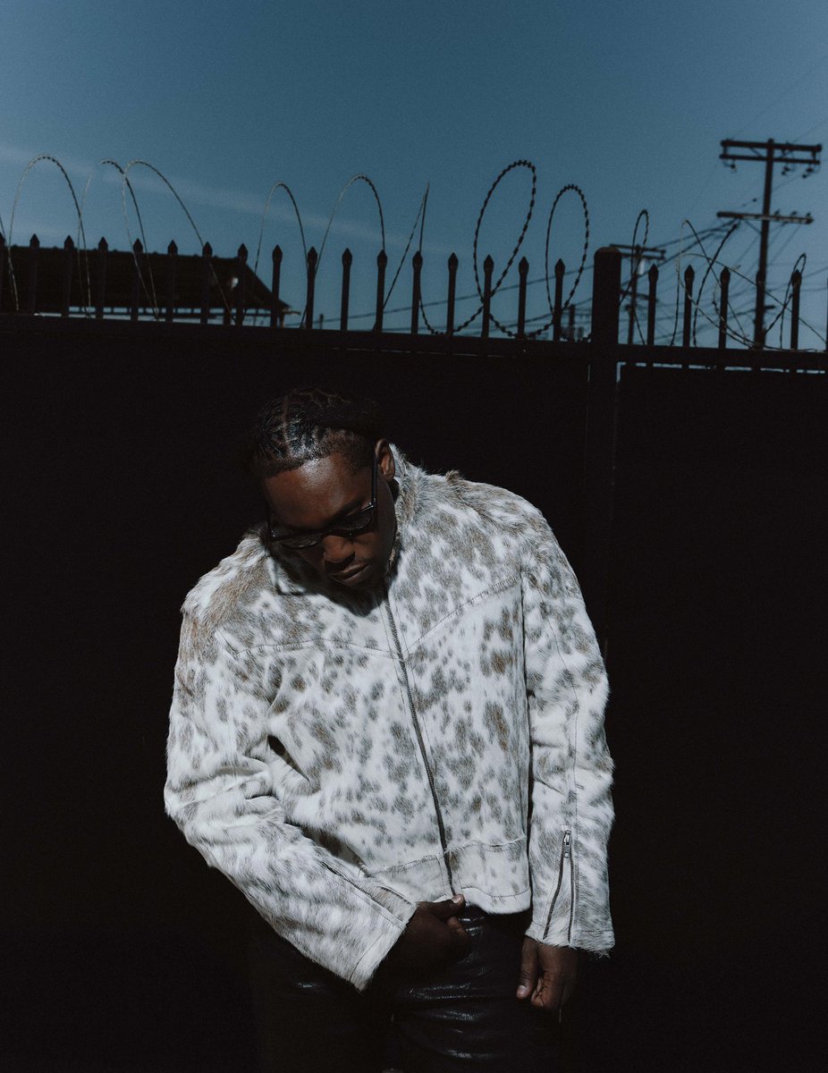 ICONE!

Don Toliver para a FLAUNT MAGAZINE