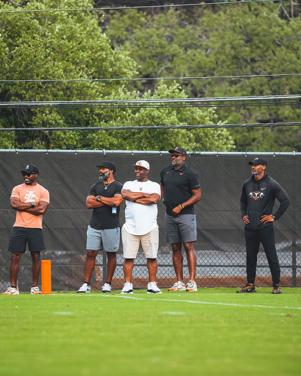 Texas Football tweet media