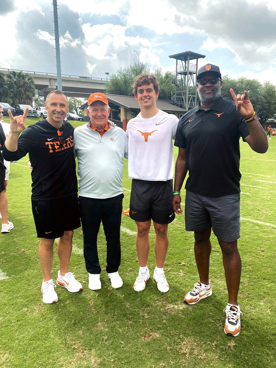 Texas Football tweet media