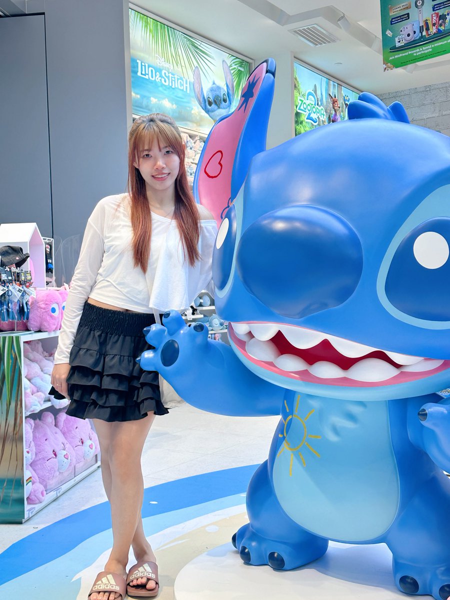 Vivianfoo tweet media