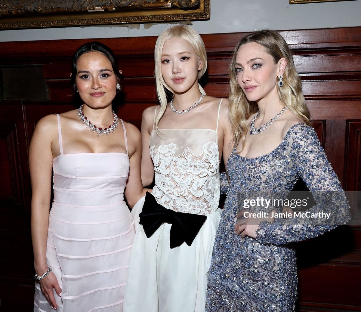 #ROSÉ with Amanda Seyfried and Chase Sui Aonders 🖤