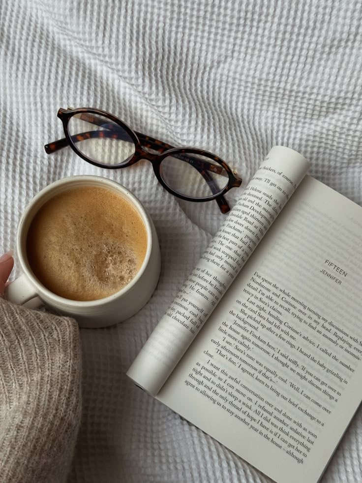 augustine_folk's tweet photo. ⠀⠀          ⊹   ་   ׅ   livros lidos em 2026   ׅ   ׄ   ⊹
                    ⠀⠀   — a thread https://t.co/YClqHeB8vy