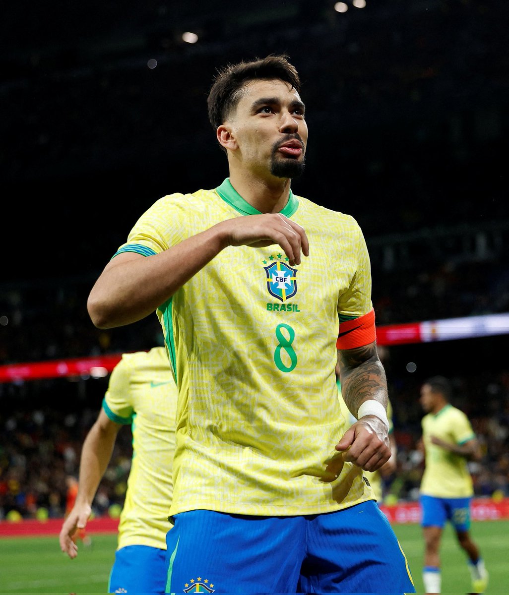 É impossível esse cara não ir pra COPA DO MUNDO

O Paquetá está PRATICANDO o Futebol, tá jogando muito e calando a boca de todo mundo!!