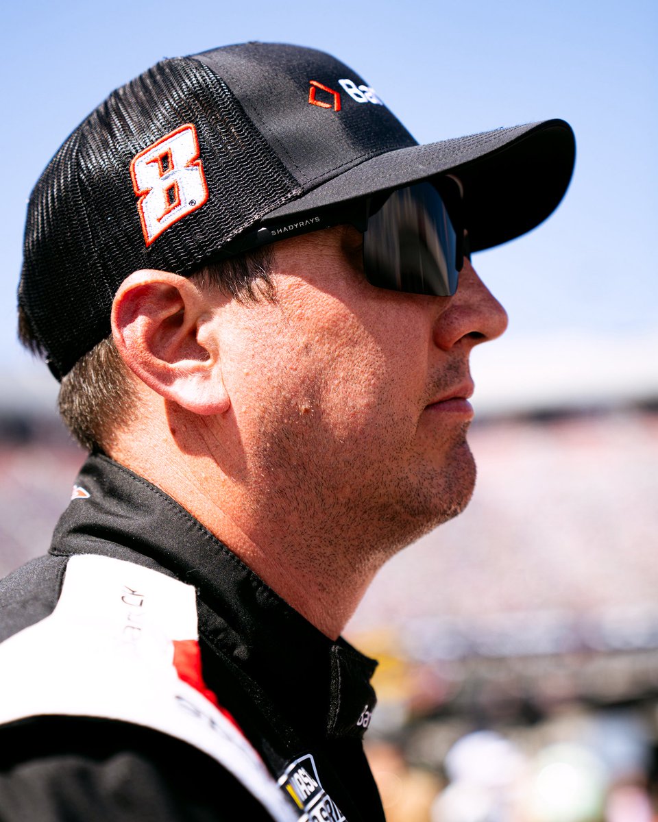 Kyle Busch tweet media