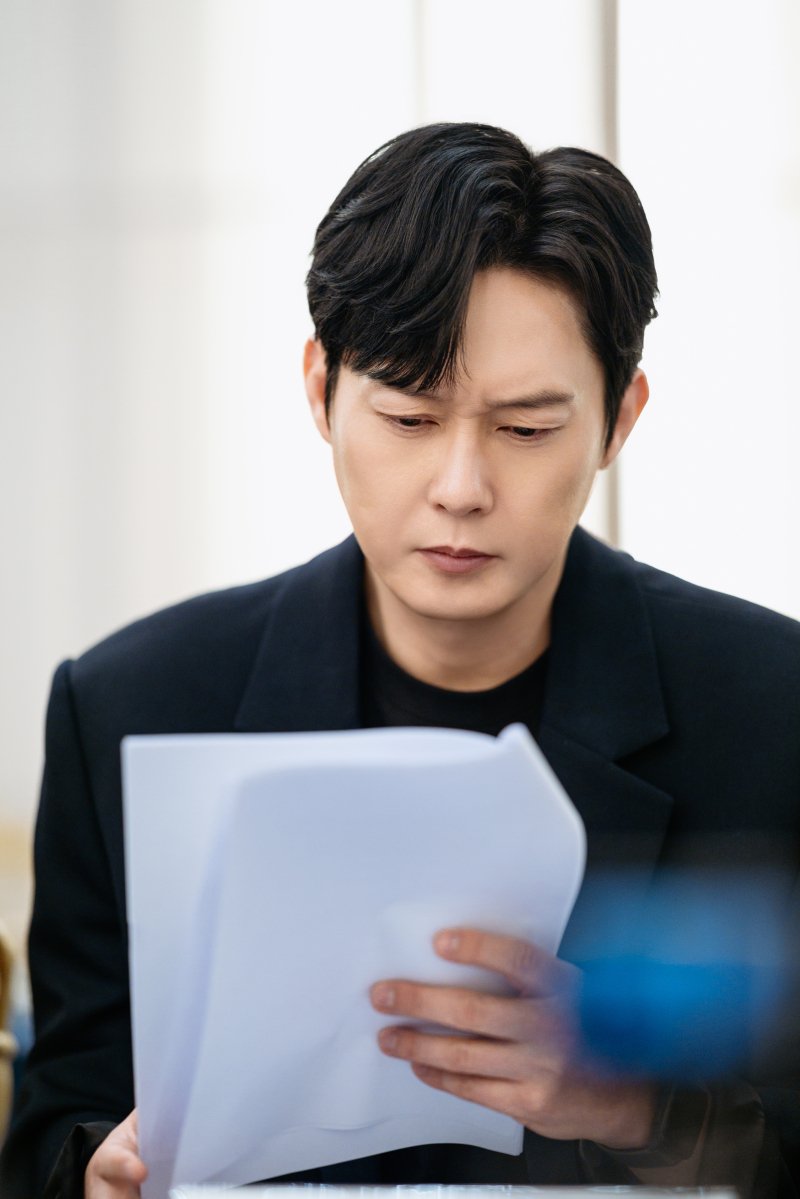 가족계획 2 리딩 박병은 ...🫶🏻
진짜 얼굴 머야...........올블랙과 박병은은 필승조합임 ㄹㅇ