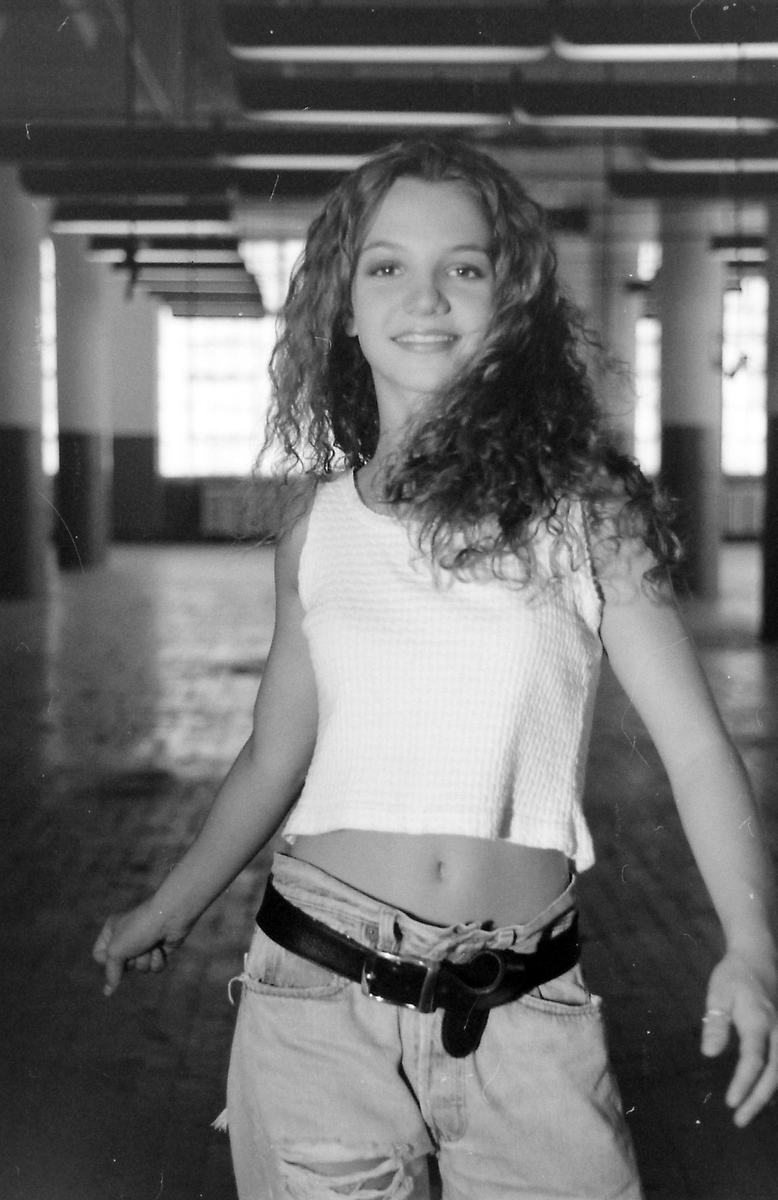brave_britney's tweet photo. Queen @britneyspears by David Baren (1995) ๐ท https://t.co/HoOBhAMzJL #britneyspears #bravebritney #bravebritneyfansite #bravebritneybybritneyonlinenet https://t.co/xEqE653m3W