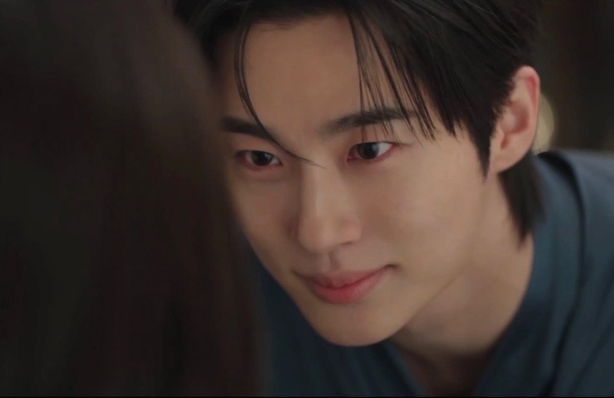 21𝓼𝓽 𝓒𝓮𝓷𝓽𝓾𝓻𝔂 𝓟𝓻𝓲𝓷𝓬𝓮𝓼𝓼 tweet media