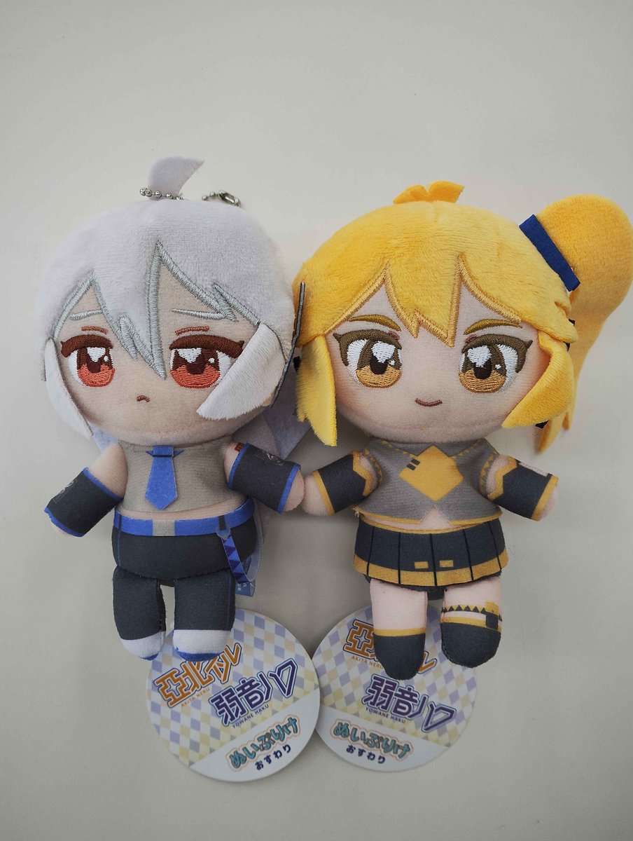 景品情報】 「亞北ネル＆弱音ハク ぬいぷりけおすわり」 入荷致しまし