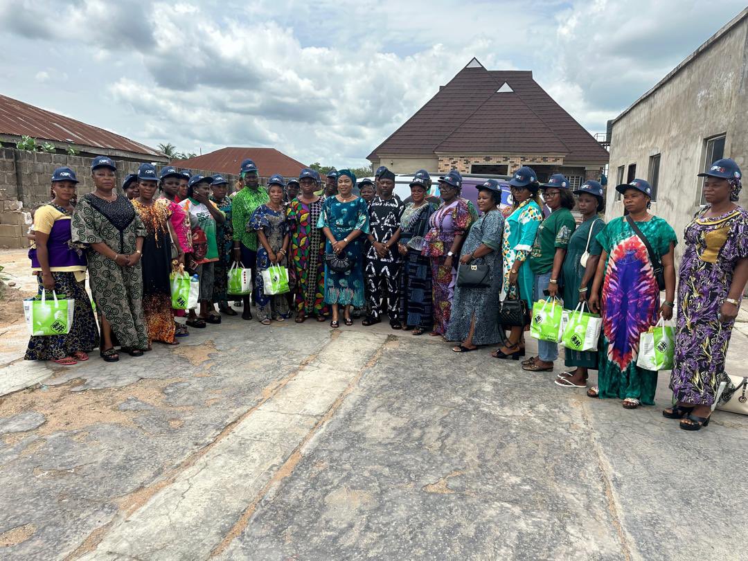 ChiefAjipe's tweet photo. Today, I hosted prominent women leaders from the Ajipe Senatorial Team across the Ondo North Senatorial District at my country home Emure ile with my wife Chief Mrs Mariam Ajipe. We collectively reaffirmed our commitment to advancing the district to new heights ahead of the 2027 elections, pledging unified support during the APC primaries to ensure Alexander Oluremi Ajipe emerges as the party's nominated candidate.

We will cast our votes and stand resolutely by them until Chief Ajipe is officially declared the winner of the APC Primary in May 2026.