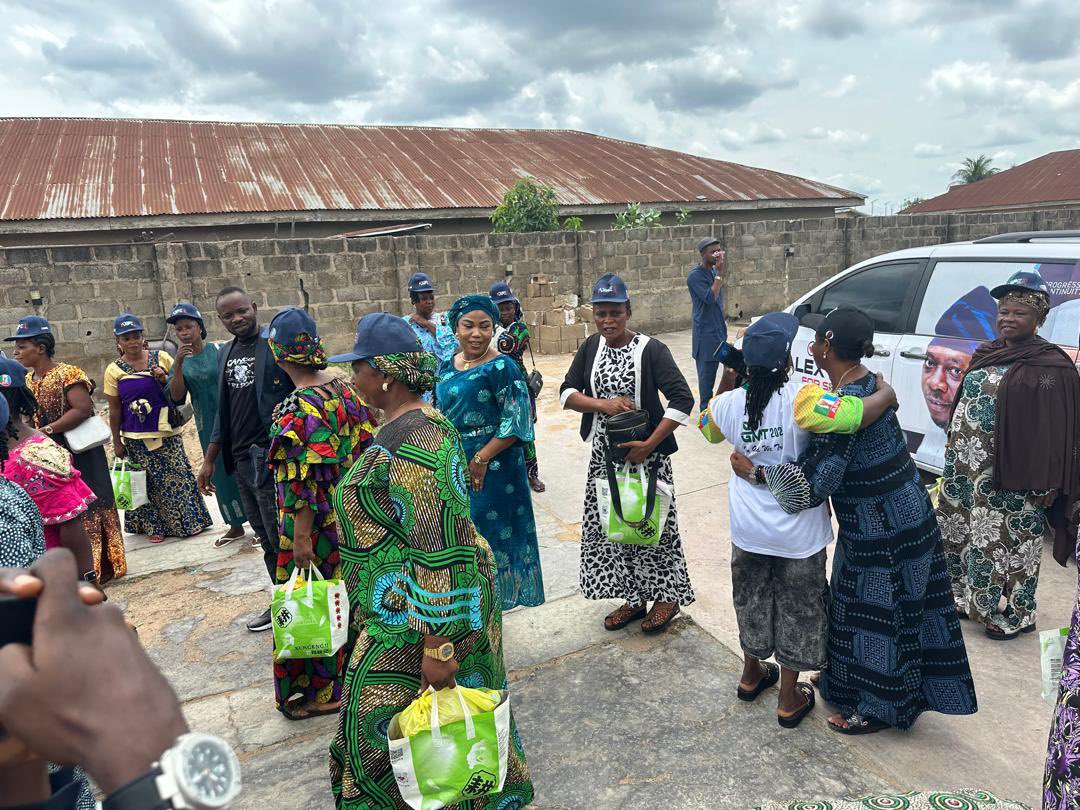 ChiefAjipe's tweet photo. Today, I hosted prominent women leaders from the Ajipe Senatorial Team across the Ondo North Senatorial District at my country home Emure ile with my wife Chief Mrs Mariam Ajipe. We collectively reaffirmed our commitment to advancing the district to new heights ahead of the 2027 elections, pledging unified support during the APC primaries to ensure Alexander Oluremi Ajipe emerges as the party's nominated candidate.

We will cast our votes and stand resolutely by them until Chief Ajipe is officially declared the winner of the APC Primary in May 2026.