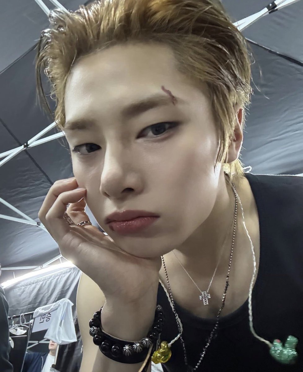 𝓵𝓲𝓵𝔂 ྀིྀིskol beats | VAI VER O SKZ tweet media