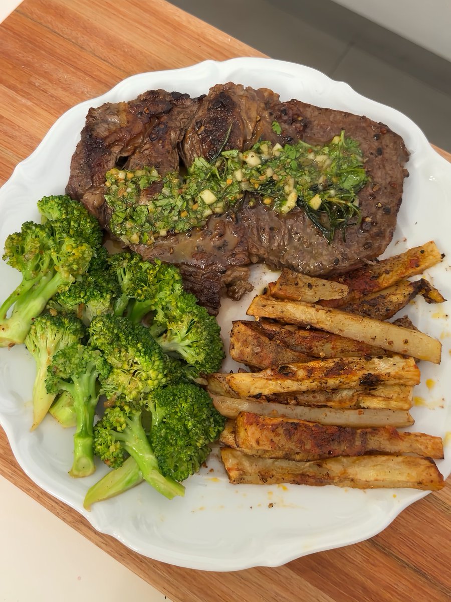 Sofi Maure tweet media