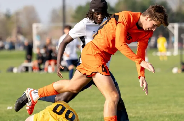 PrepSoccerCA's tweet photo. Seven Boys Standouts from ECNL Indianapolis 

@tylerweoprasert
@PATEADORES_
@SurfSoccerClub
@Beachfutbolclub
@CalOdysseySC
@PennFusion_SA
@ConcordeSoccer

Click to view the article!
https://t.co/XwAjgnGXvi https://t.co/IrM1xh58EQ