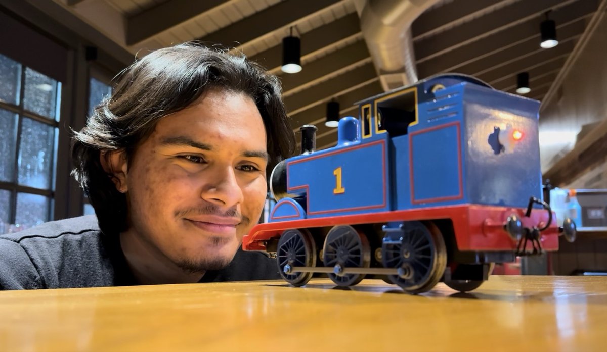 Thomas was lost, but a friendly giant kindly gave him directions