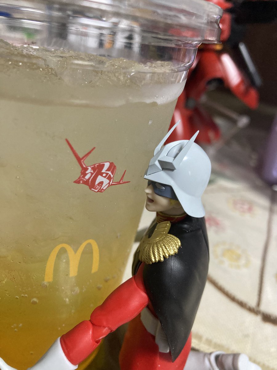 紫きつね tweet media