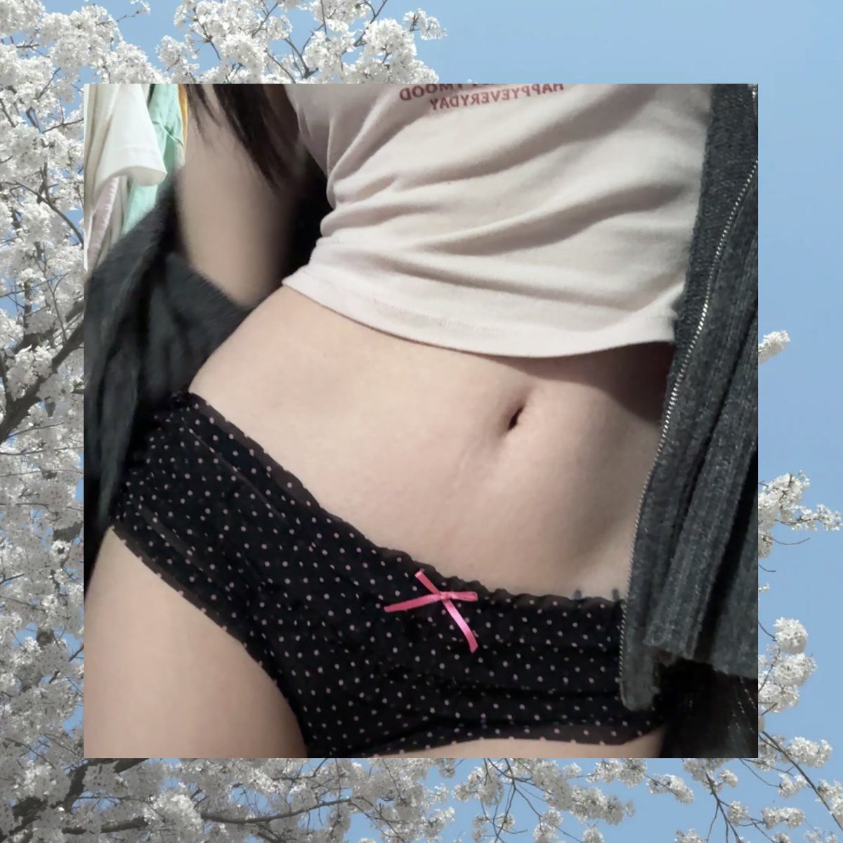 Amber Mitchell tweet media