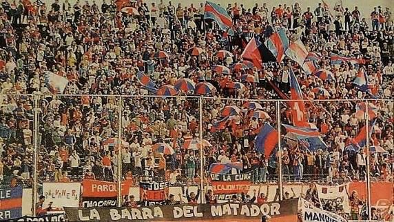 Si hay algo sagrado en Tigre históricamente sin importar la categoría, siempre fue la gente, su hinchada. Estropearon todo, hasta eso.
Ahuyentaron a la gente, detestan al socio, no permitieron que hoy sea una fiesta.

Hoy fue un golpe al alma Tigrense, día muy triste. 

Le dieron