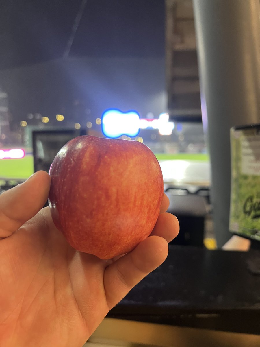 nataylor2016's tweet photo. @WooSox hope Tolle enjoyed the peanuts. Thanks for the apple fellas. https://t.co/Y8C6IPJMRb
