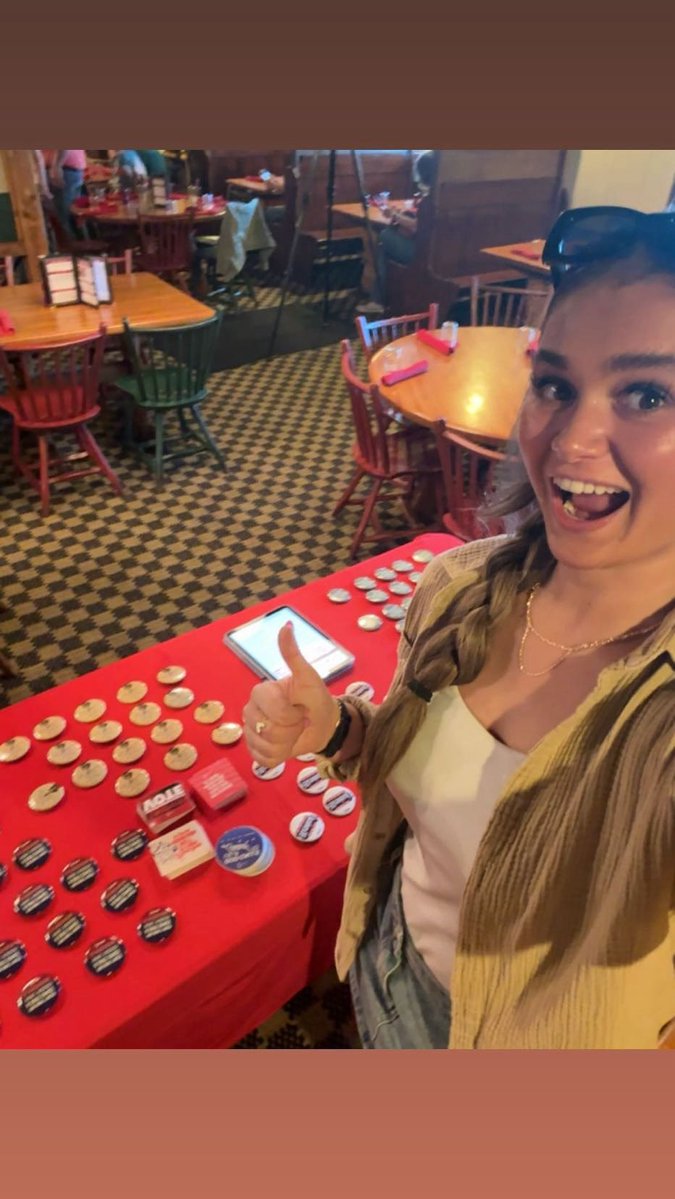 An awesome event tonight with <a href="/ZachLahn/">Zach Lahn</a> in Davenport 🔥
What else happened tonight? 
- Getting <a href="/TPAction/">Turning Point Action</a> signups ✅
- Getting voter registration ✅
- Voices being heard✅