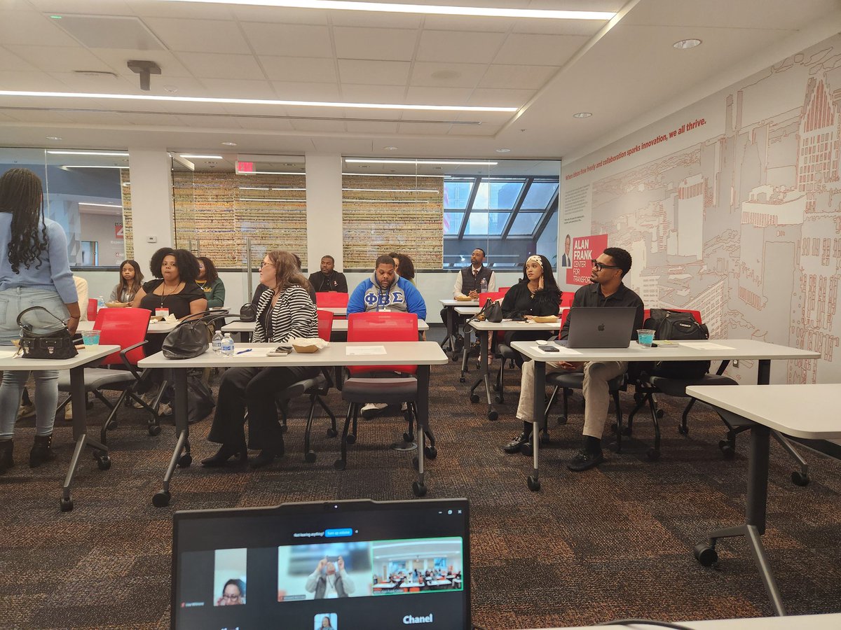 DetroitNABJ's tweet photo. Our thanks to @Local4News  and our VP-Broadcast @aprilmortontv for hosting tonight's @DetroitNABJ monthly meeting. And, we had tacos! 🌮 @NABJREGION2 https://t.co/Gd9EwNcQyL