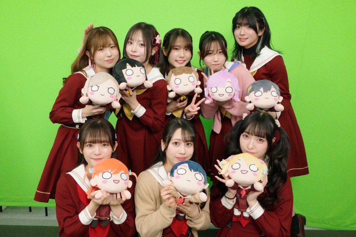 【グッズ】
＼103期メンバーも予約した？／
 
先日、生配信のスタジオでもご紹介いただいた
🪷蓮ノ空女学院スクールアイドルクラブ🪷
冬制服 #寝そべりぬいぐるみ（M）が予約受付中！
 
詳しくはセガプラザをチェック✅
segaplaza.jp/lp/lovelive_ha…

#蓮ノ空 #lovelive #リンクラ