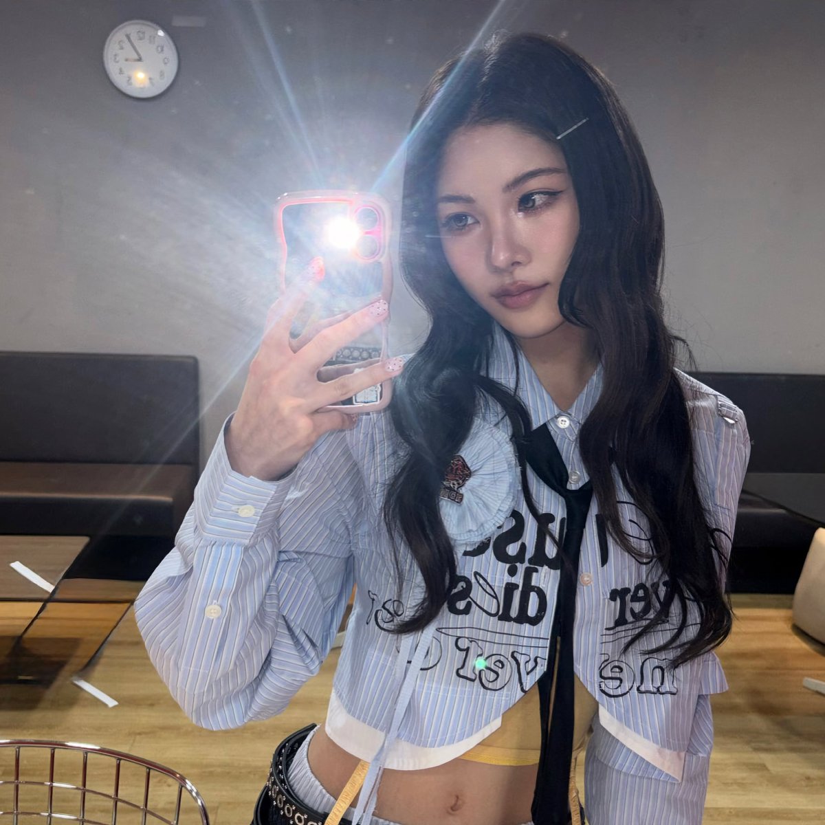 selca queen Jiana 🔆

#YOUNGPOSSE #영파씨 #JIANA