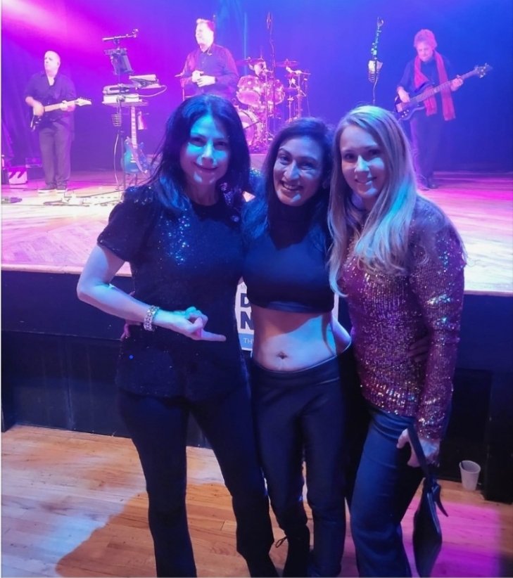 Charlie LeDuff tweet media