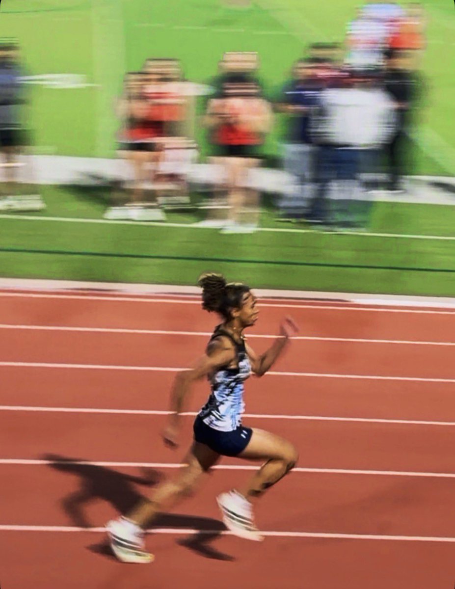 BrieBuckley07's tweet image. This season was a blur. But I never lost focus. 

Battled pain. Two-a-days when I felt good. Sitting out when I didn’t. Kept A honor roll through it all. Going into Area, I’m proud I made it this far. Thank you to those who supported me along the way 🙏🏼

#UIL5A #Area #track #EPTX