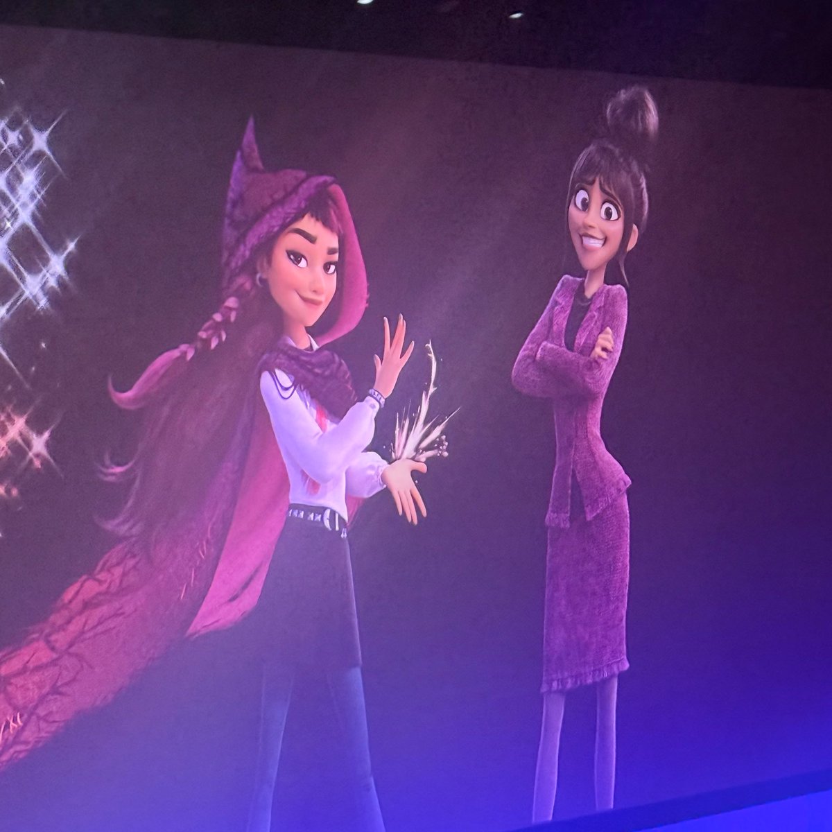 So they’re cancelling a show about a girl named Billie and her mom ALEX where they have magical powers..

Because they’re making a movie about a girl named Billie and her mom ALICE where they have magical powers..? Oh okay