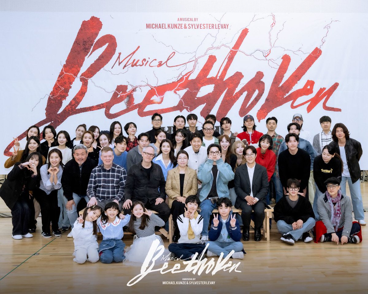 emk_musical's tweet photo. 𝟐𝟎𝟐𝟔 𝐌𝐮𝐬𝐢𝐜𝐚𝐥 𝐁𝐄𝐄𝐓𝐇𝐎𝐕𝐄𝐍
⠀
환희로 가득할 올여름, 그 설레는 첫 만남!
뮤지컬 <베토벤> 상견례 현장 스케치 공개 🎼
⠀
#뮤지컬 #베토벤
2026.6.9~8.11 세종문화회관 대극장 https://t.co/JwhkUWg9ee