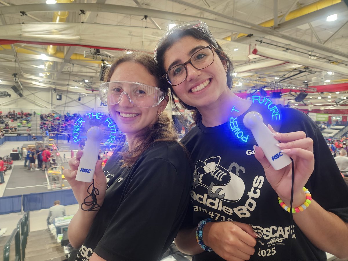 ReginaWarrenMI's tweet photo. 🤖The #SaddleBots are BACK!

After a 2nd place finish last weekend, Regina's Robotics Team 7188 kicked off the #FIRSTRobotics State Competition at #SaginawValleyStateUniversity today!

Shoutout to mentors Harold Thibodeau, Ian Plamper &amp; Grant Tengler. Drop a 💙 to cheer them on! https://t.co/92BIauQeZd