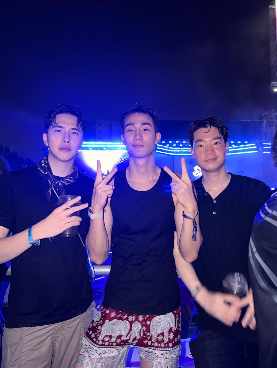 forceofficial_'s tweet image. 𓈃 16.04.69
IG Post: junior_chokkorn

✉️: Songkran Check ✅💦✨

#fforce_ @fforcejs 
#FOLARIS #เจ้าพวกจองหองพองขน