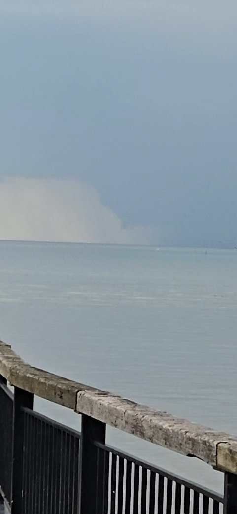 BethTrio's tweet photo. Tonight’s storm tried twice to spout while crossing Lake Erie south of Amherstburg. The mammatus clouds were a nice bonus. It’s been a pretty active week for storms.

@WE_SEE_ @ICWR https://t.co/7HmCWGqaUx