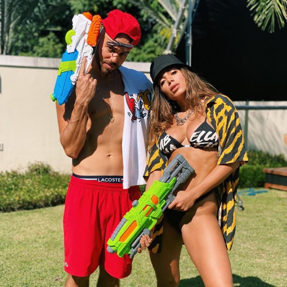 Anitta Press tweet media