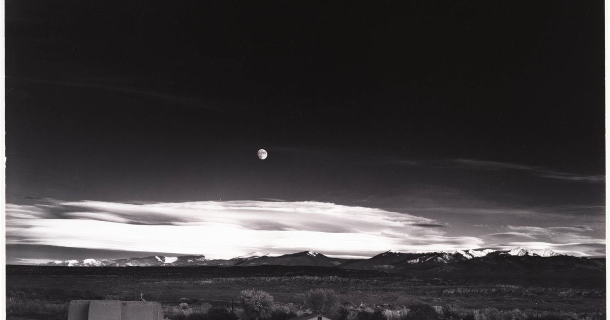 URDailyHistory's tweet image. 22 April 1984: U.S. #photographer Ansel Adams dies in Monterey, California at the age of 82. He was born in San Francisco, #California on February 20, 1902. #RIP #OTD #art #artist #History #ad amzn.to/41epGMW