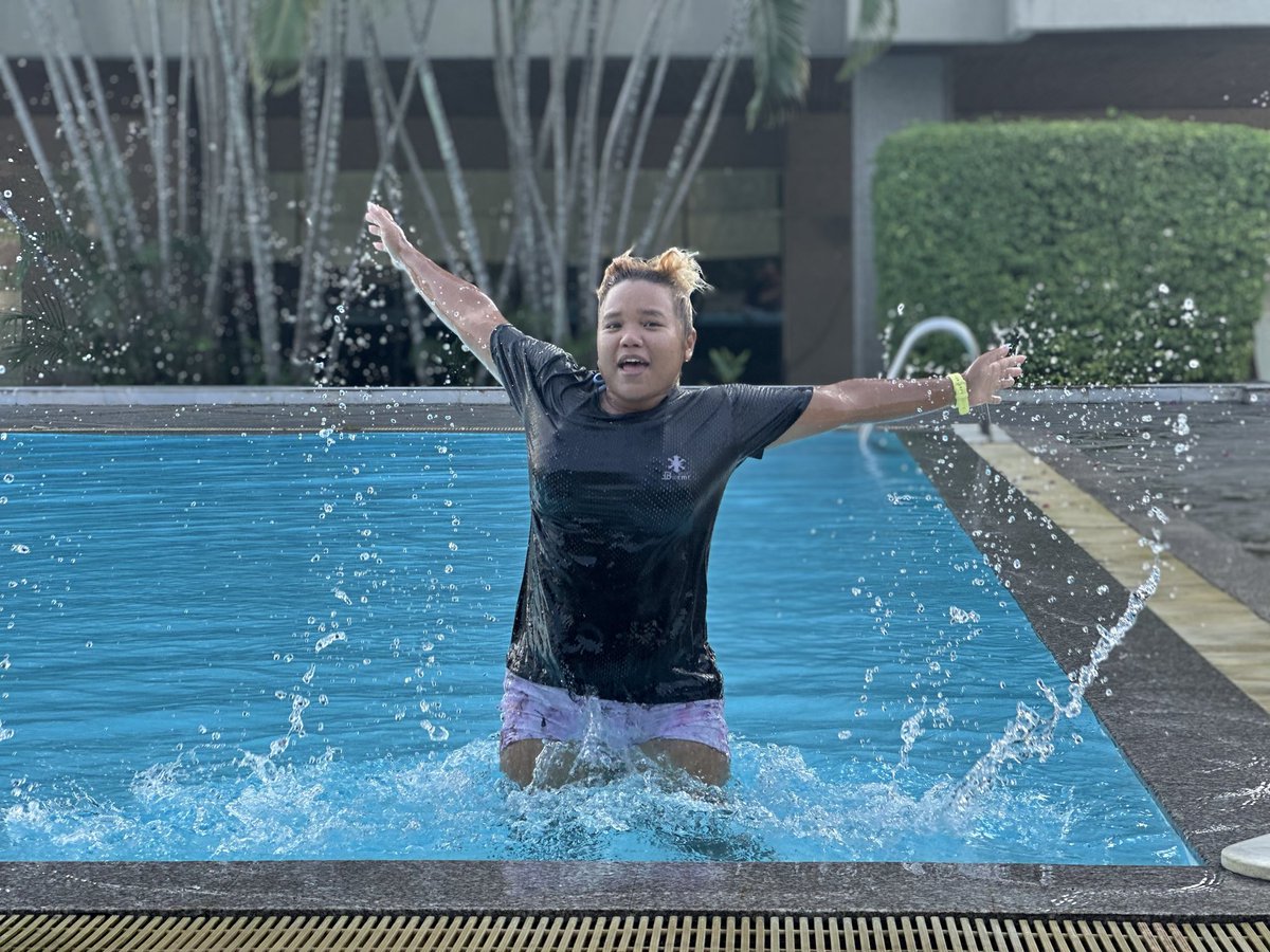 SydneyMaysinee's tweet image. Life is better when you’re swimming. ☀️🐠 #UnderTheSun #PoolSide