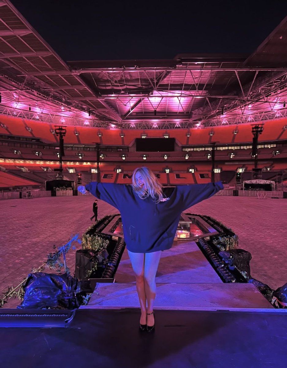 addison rae archive tweet media