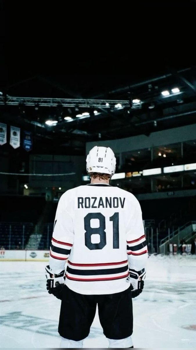 ᵉᶰᵛᵉʳ 👨‍🚀 ʟᴀʏᴏ(ꪜ)ᴇʀ tweet media