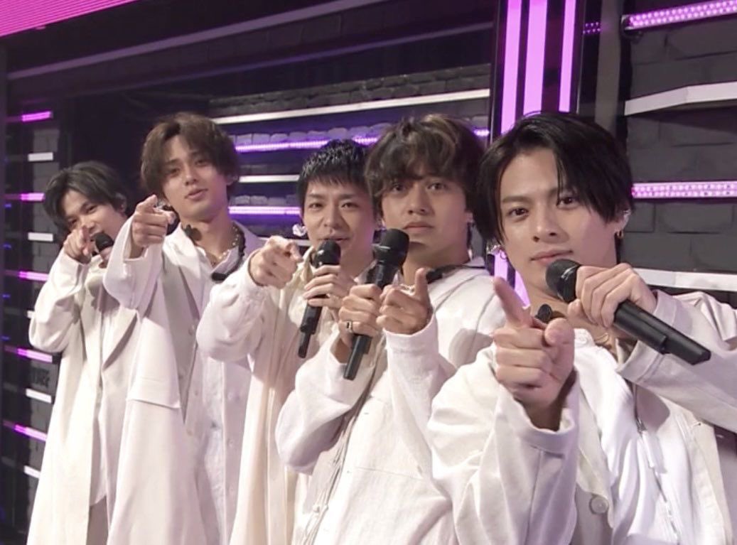 hq23ly's tweet photo. 少しずつみんな自然に離れてくんだよね
私は多分一生無理

#KingandPrince6
#KingandPrince5 https://t.co/p4wMUdlsXm