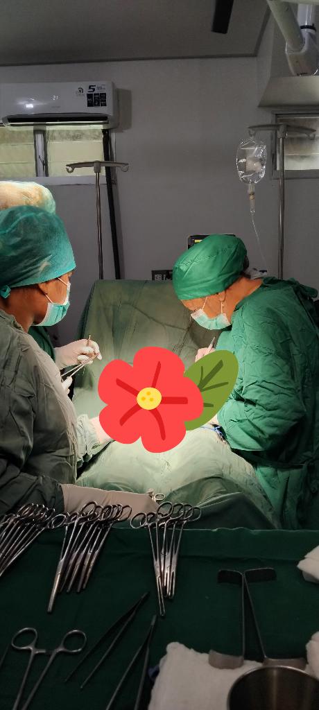 Dra.C. Griselda Oliva,
especialista en Cirugía y miembro de la #BMCTL #HROecusse. Comprometida con la excelencia quirúrgica y la atención de calidad porque en cada procedimiento, la experiencia cuenta.
#CubaPorLaVida #CubaCoopera #CubaPorLaSalud