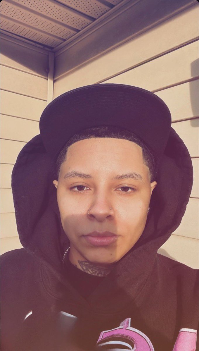 Avrey the stud 🌙 tweet media