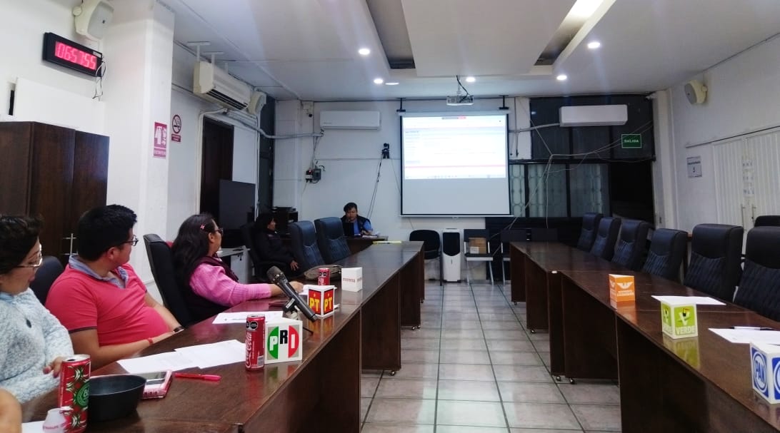 El día de hoy inició la segunda sesión ordinaria de la 08 Comisión Distrital de Vigilancia, la cual se desarrolla de carácter permanente para dar lectura a 9,260 credenciales que serán enviadas a destrucción. La sesión será reanudada el 20 de abril de 2026.