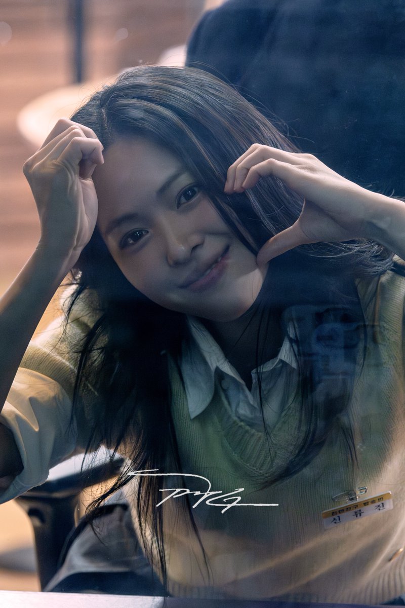 ITZY믿지 tweet media