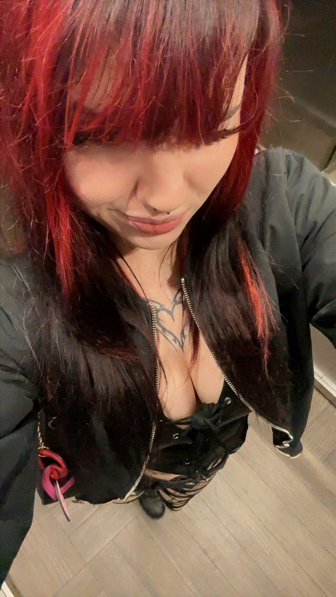 𝓡𝓸𝓼𝓮𝓼𝓕𝓵𝓲𝓬𝓴𝓮𝓻𝓼🌹🌹 tweet media