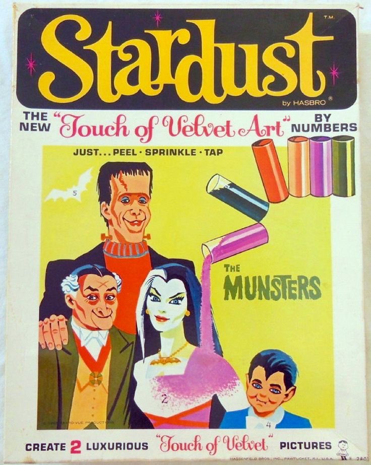 hauntorama's tweet image. Vintage ‘Stardust Touch of Velvet’, a popular 1965 Hasbro arts and crafts kit that used colored flocking to create fuzzy, textured pictures of characters from popular TV shows and movies like The Munsters, Batman, and Mary Poppins.
#Hasbro #HorrorArt #TheMunsters